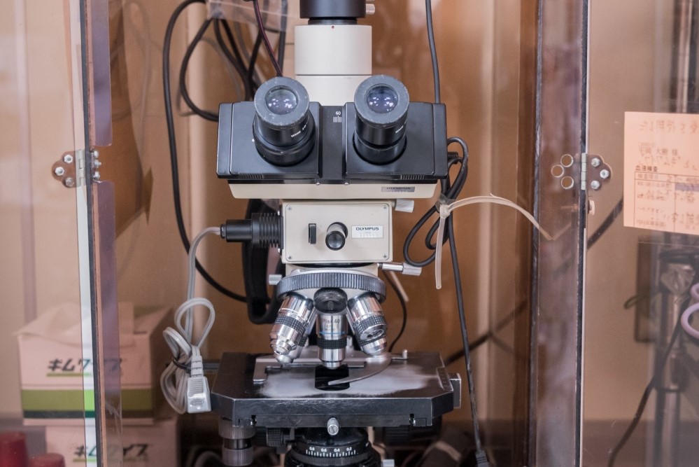顕微鏡　検査室１台